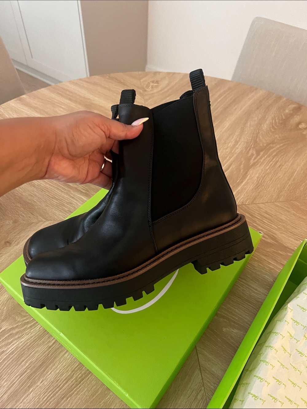 Sam Edelman Black Leather Chelsea Lug Sole Ankle Boots - Picture 4 of 5